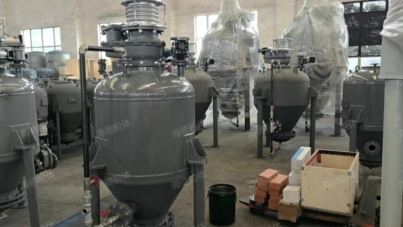 HDV type pneumatic conveying bin pump