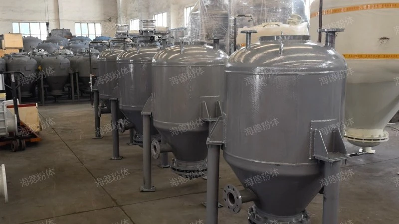 Vertical silo ash conveying pump