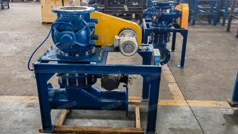 Dust-free round discharger