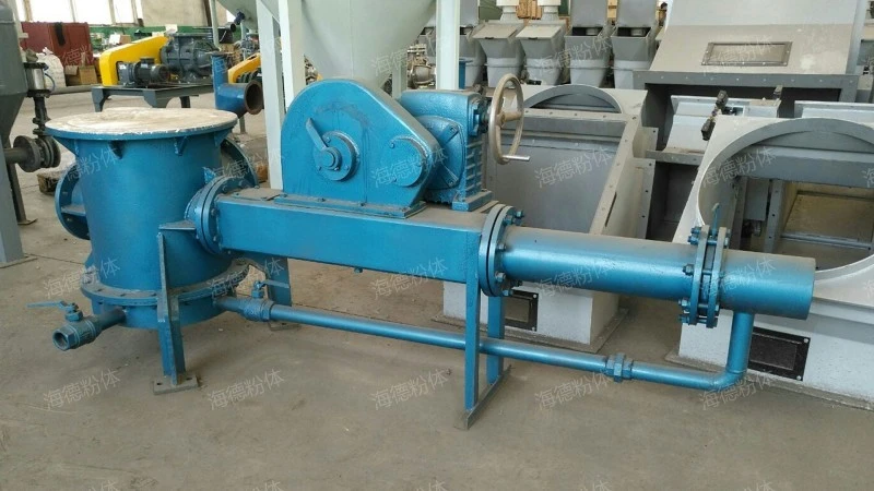 Continuous ash conveying material sealing pump