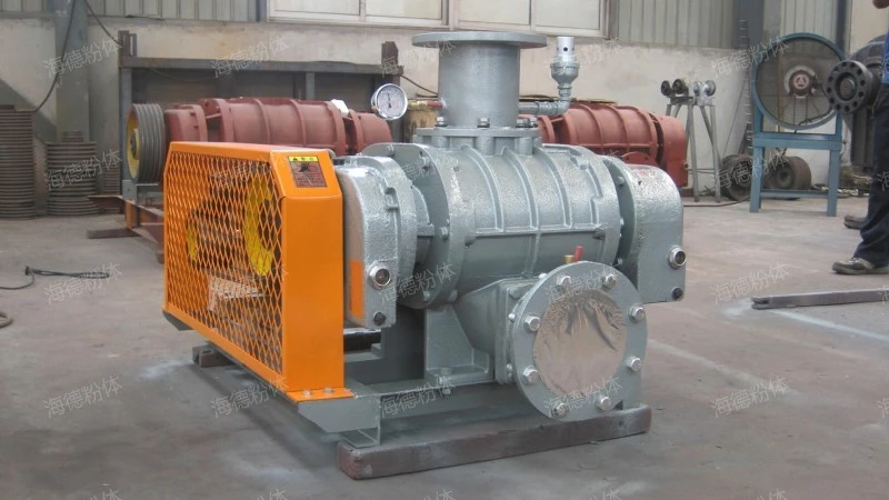 Combustible gas pressurized Roots blower