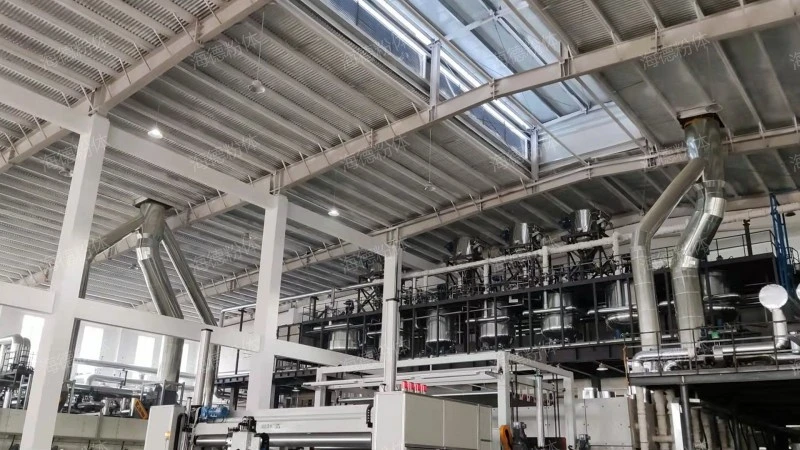 Pneumatic conveying of glass raw materials